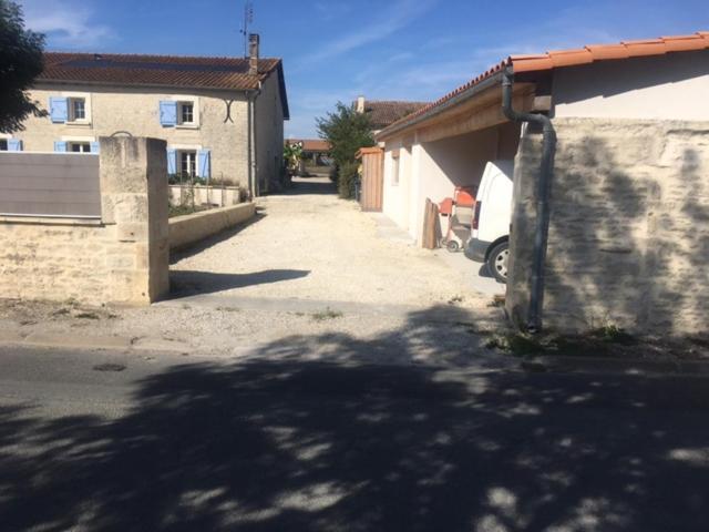 Chambres D'Hotes Les Rozieres Le Bourdet Exteriör bild