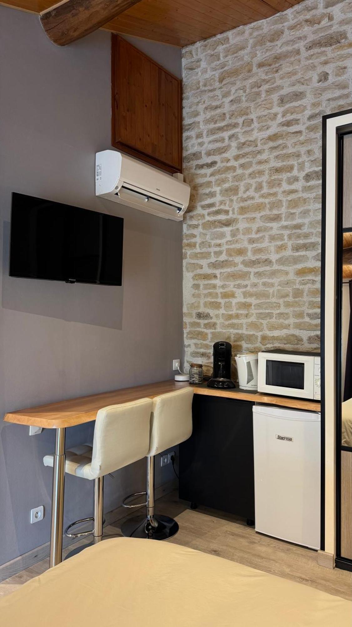 Chambres D'Hotes Les Rozieres Le Bourdet Exteriör bild